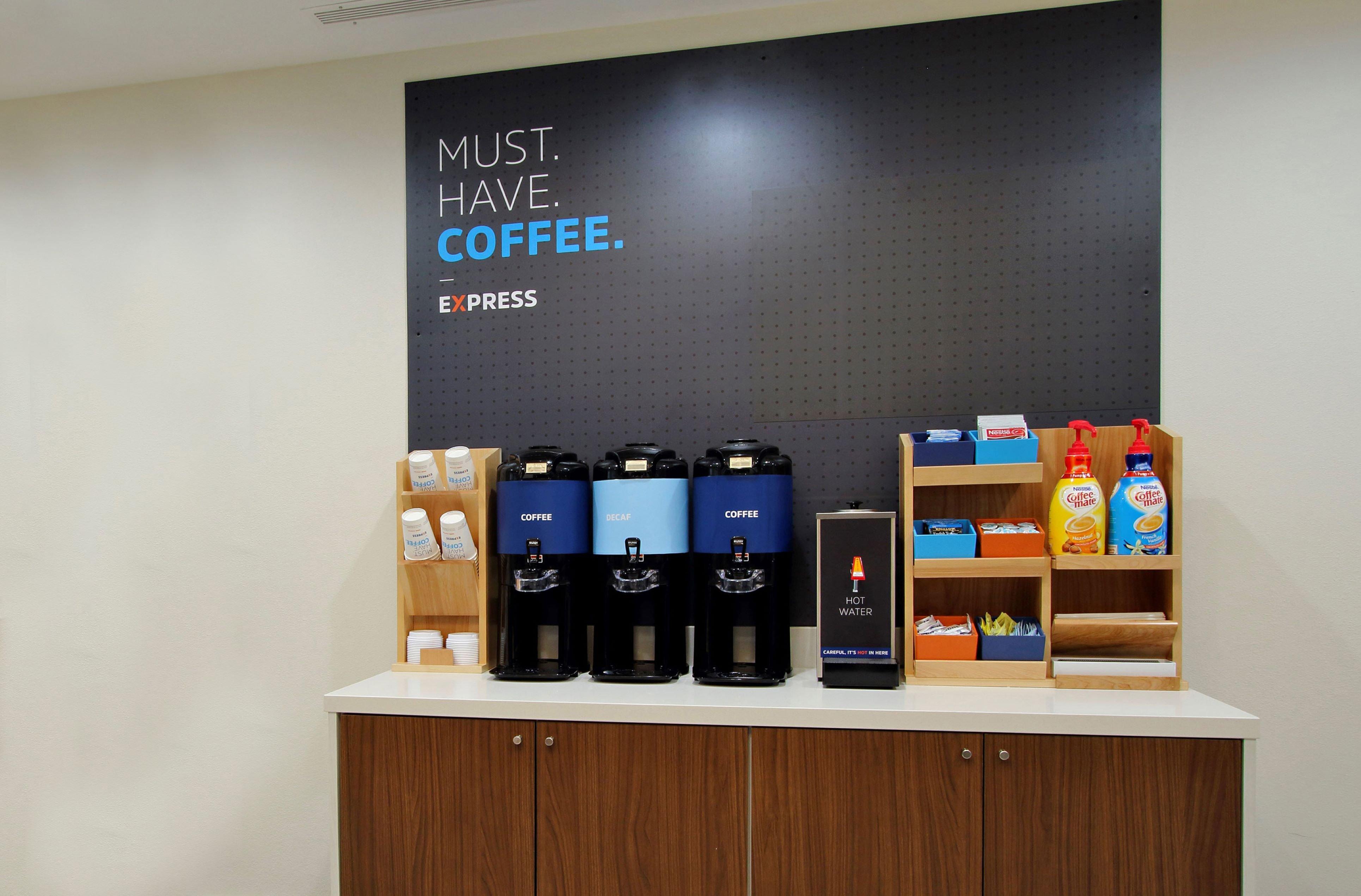 Holiday Inn Express Golden-Kicking Horse By Ihg מראה חיצוני תמונה